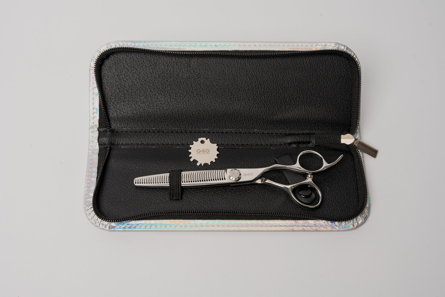 G4G Lite35 7-inch silver antler tooth thinning scissors made from Japanese 440C steel for dogs and cats.