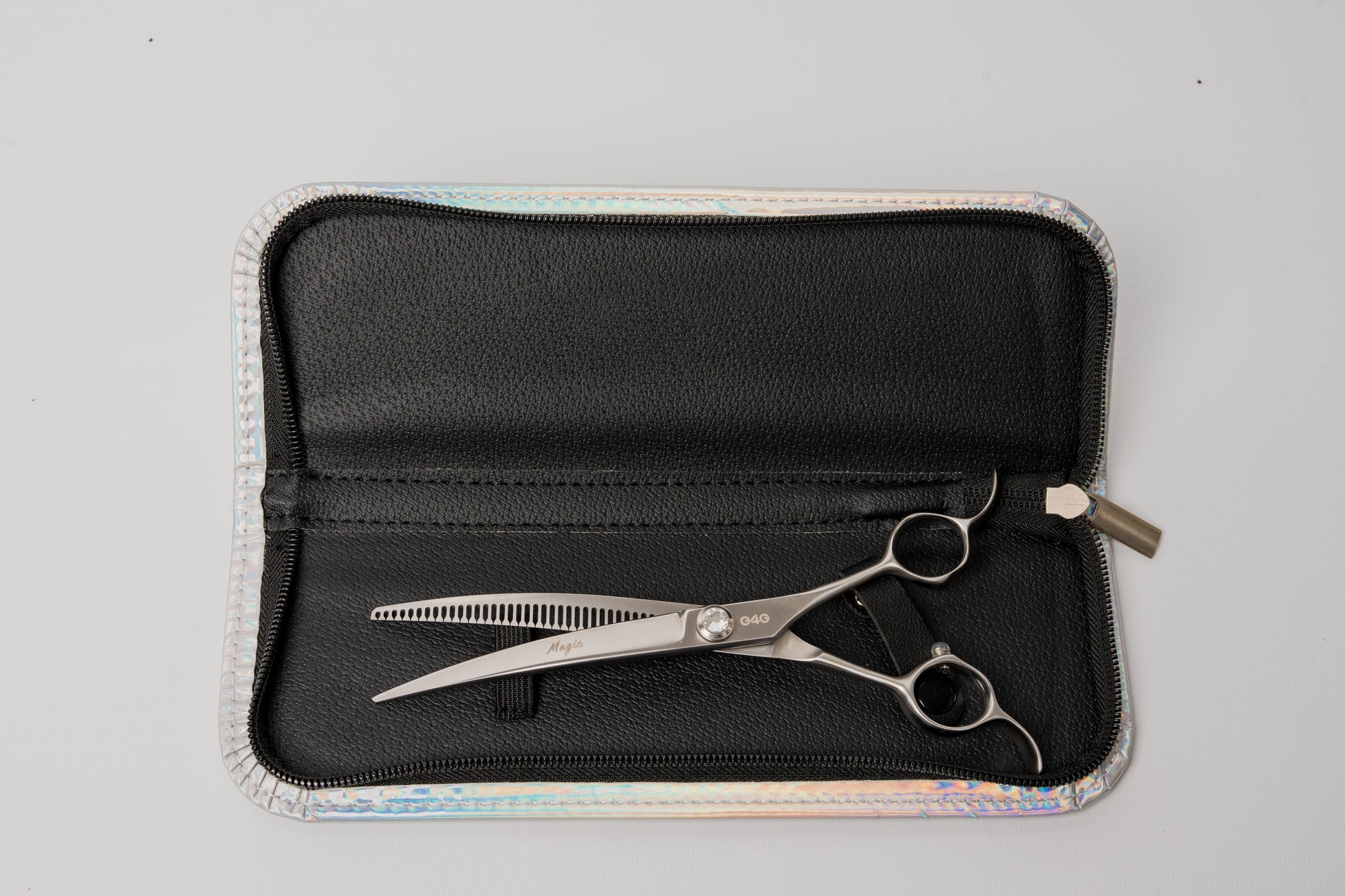 G4G Magic 7.5-inch curved chunking scissors, Japanese 440C steel, for professional pet grooming and bulk hair removal.